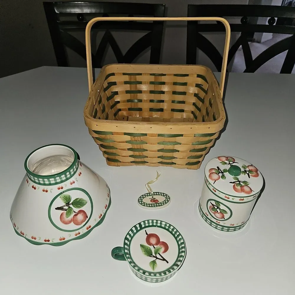 VALERIE PARR HILL HEART OF THE HOME CANDLE COLLECTION
